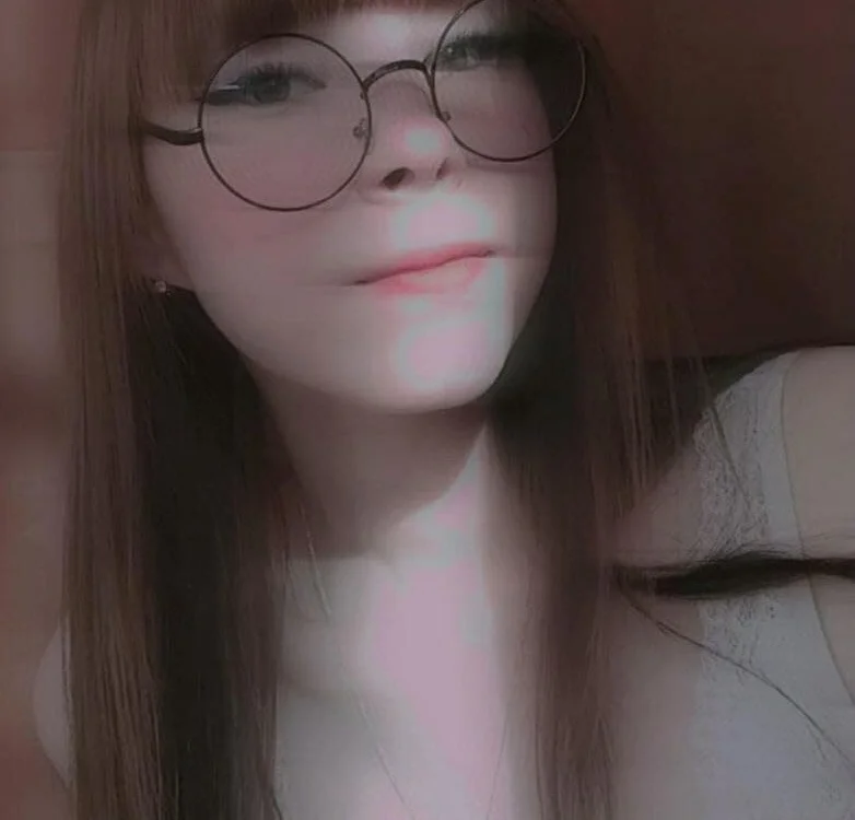 MillindaaRoolss' Offline XXX Chat