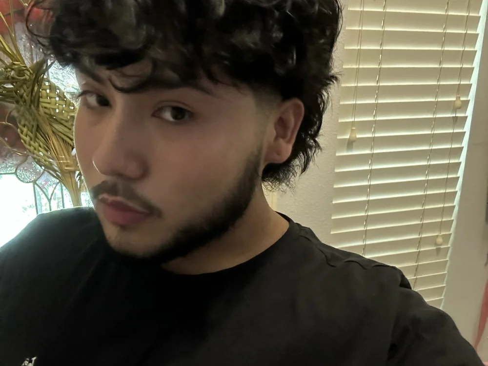 nsfwgyro offline XXX-chat