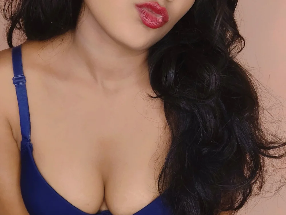Spicy_Neha1's Offline XXX Chat