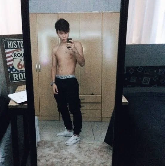 ห้องแชทออฟไลน์ของ Bahia_boy
