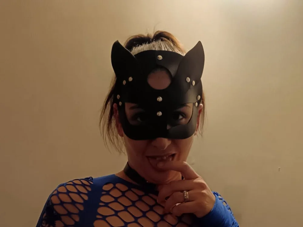 mimi444's Offline Chat Room