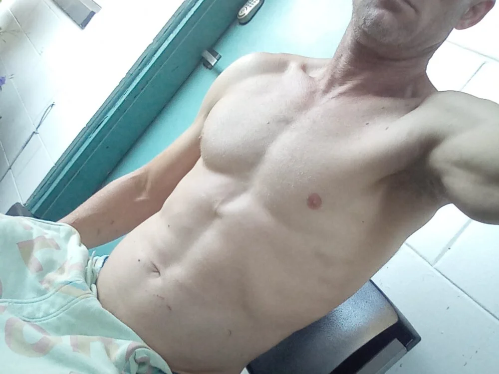 RyGuy407 offline XXX-chatje