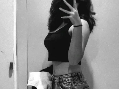 lovelyshaski