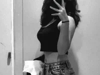 lovelyshaski's webcam live show