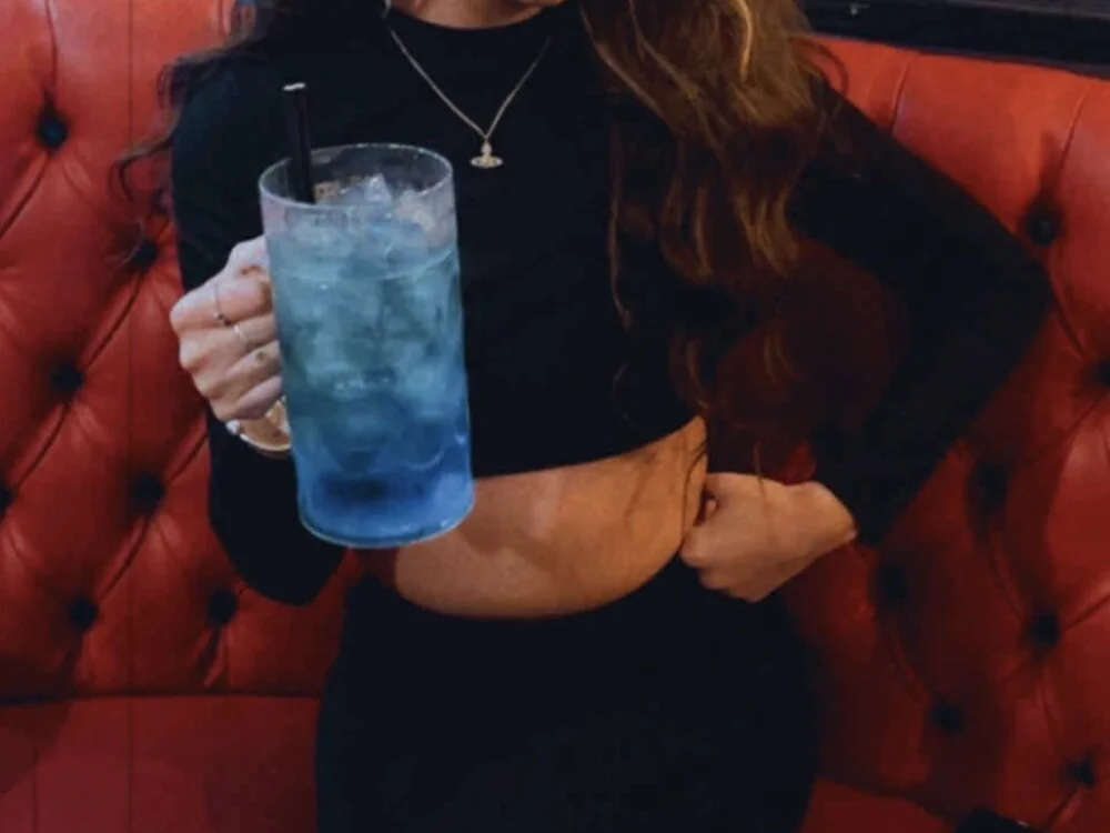 Lola-rosexx: офлайн-секс-чат