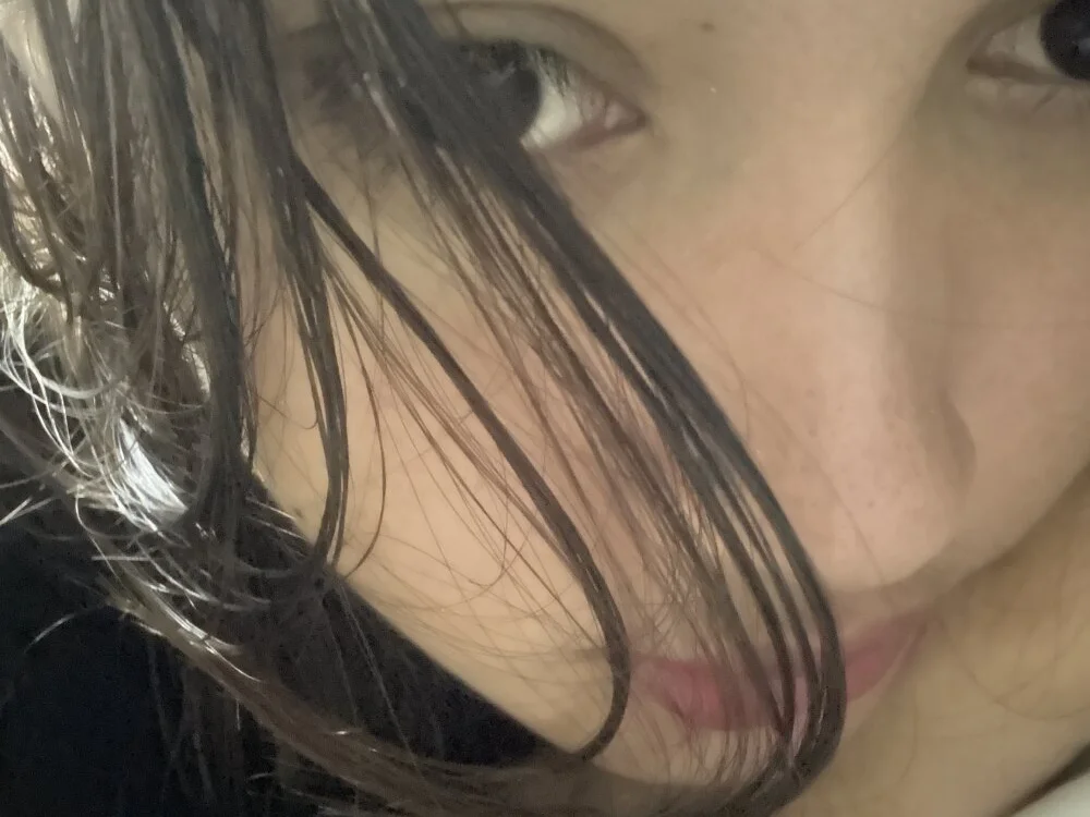 LanySylvia: συνομιλία ΧΧΧ εκτός σύνδεσης