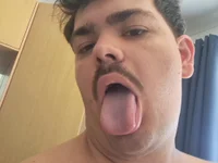 Ulrichthebisexual's Offline XXX Chat