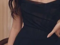 Model adore_khushbuu