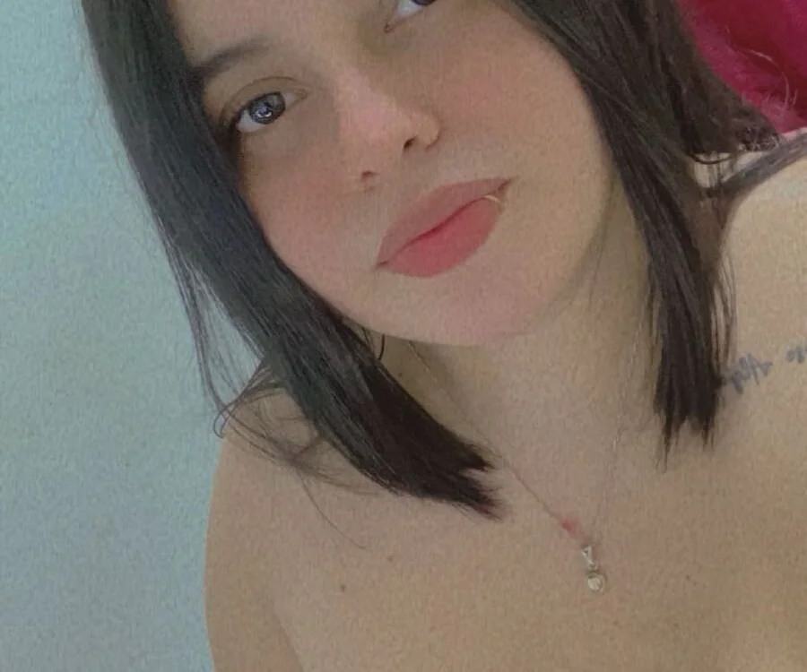 Kenya_bigboobsn Offline XXX chat