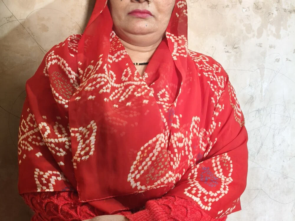 Rakhi99x 離線 XXX 聊天