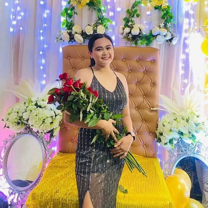 ms_bigtits Offline XXX Chat