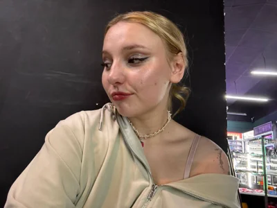 SW_K1RA1 - Girl 