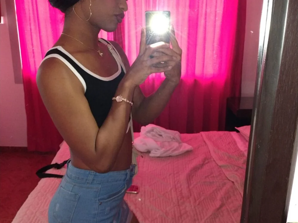 Offline XXX chat modela Cayetana_Black_