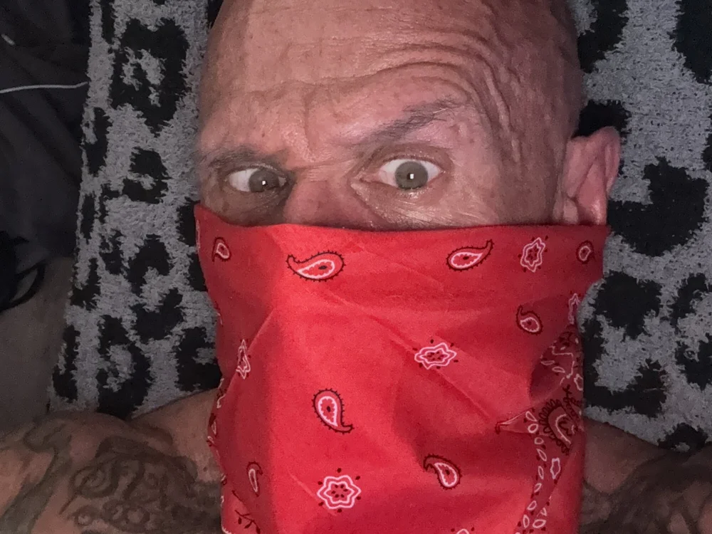 13Sickboy13 Offline Chatraum