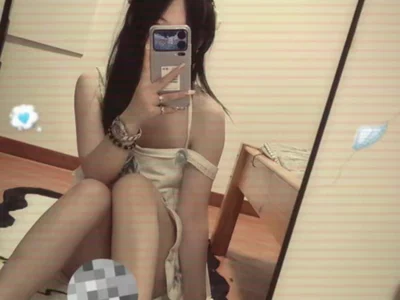 Xiaoyi-989 Female Mobile Porn Cam