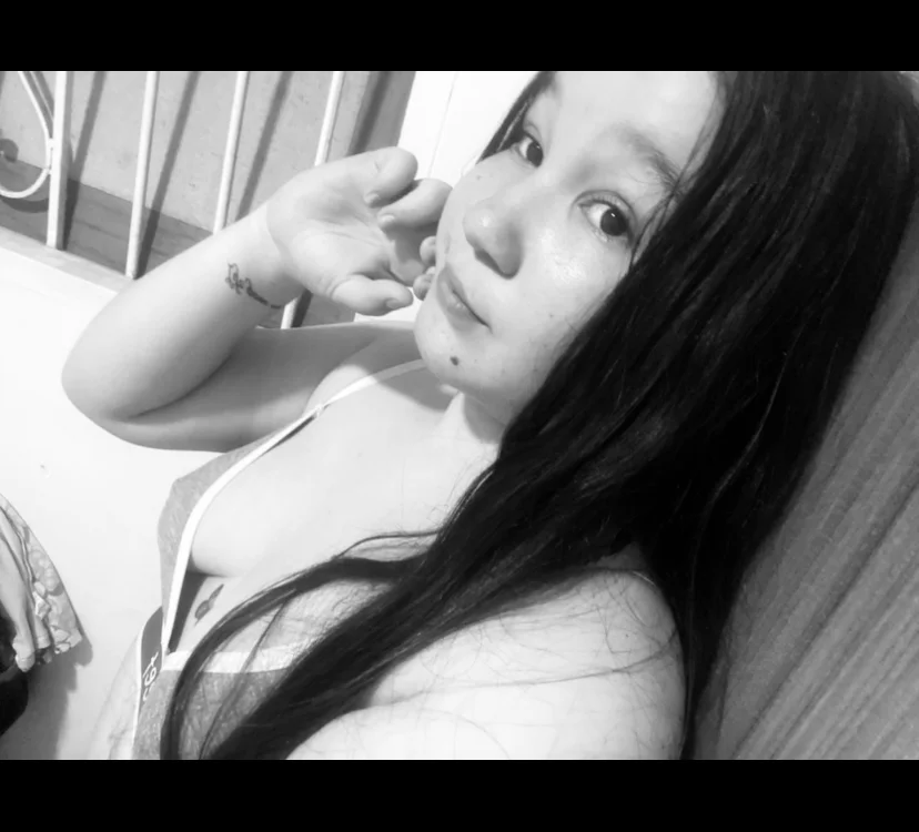 Cherry_180's Offline XXX Chat