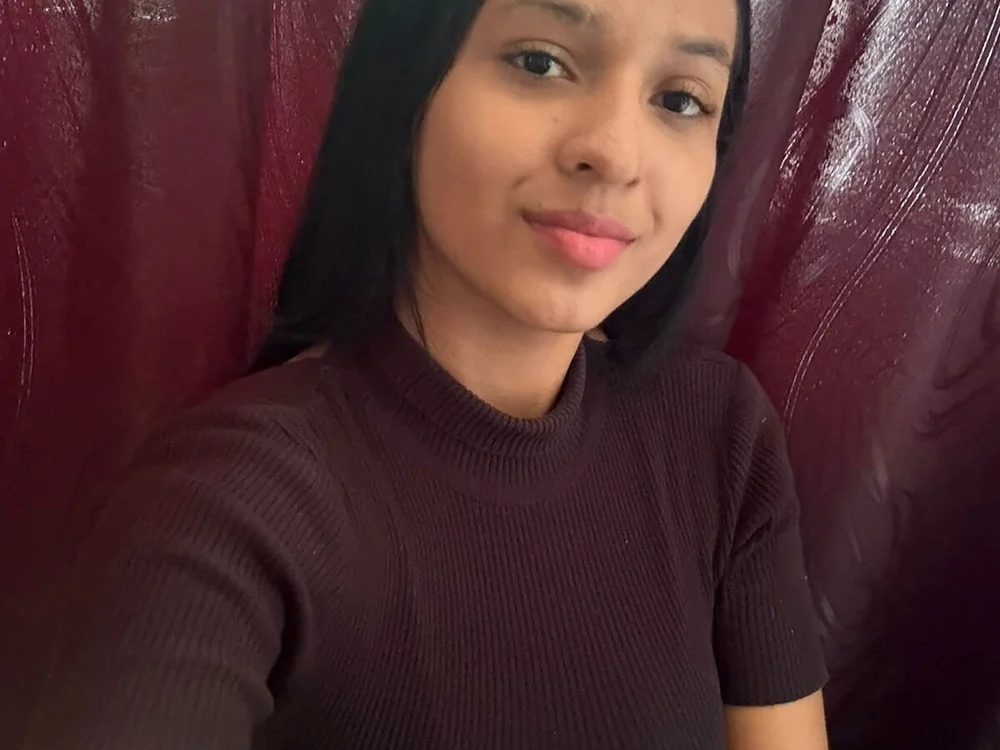 cami_hard_love's Offline XXX Chat