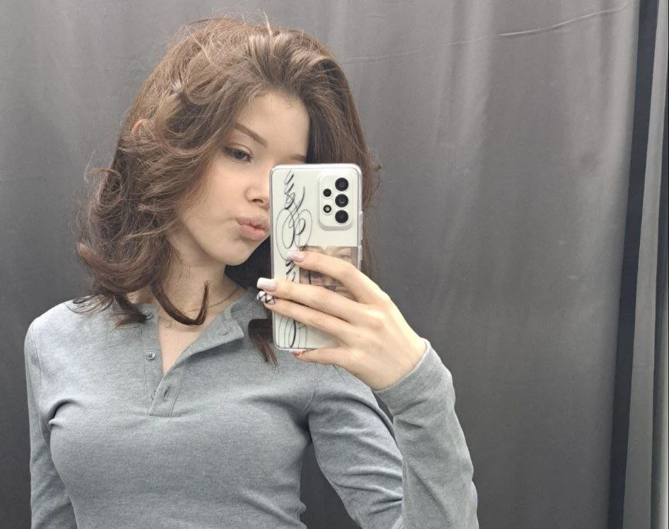 DortheySilagy offline XXX-chat