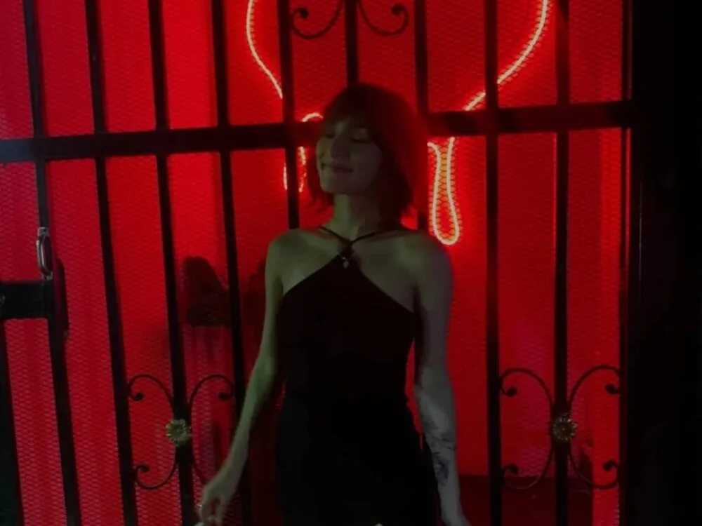 Maddy_kraviiz's Offline XXX Chat