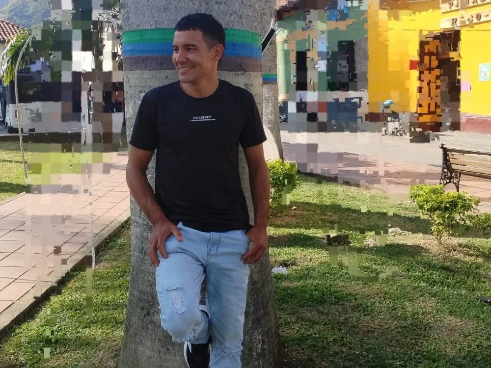 دردشة Marlon_vega الجنسية دون اتصال