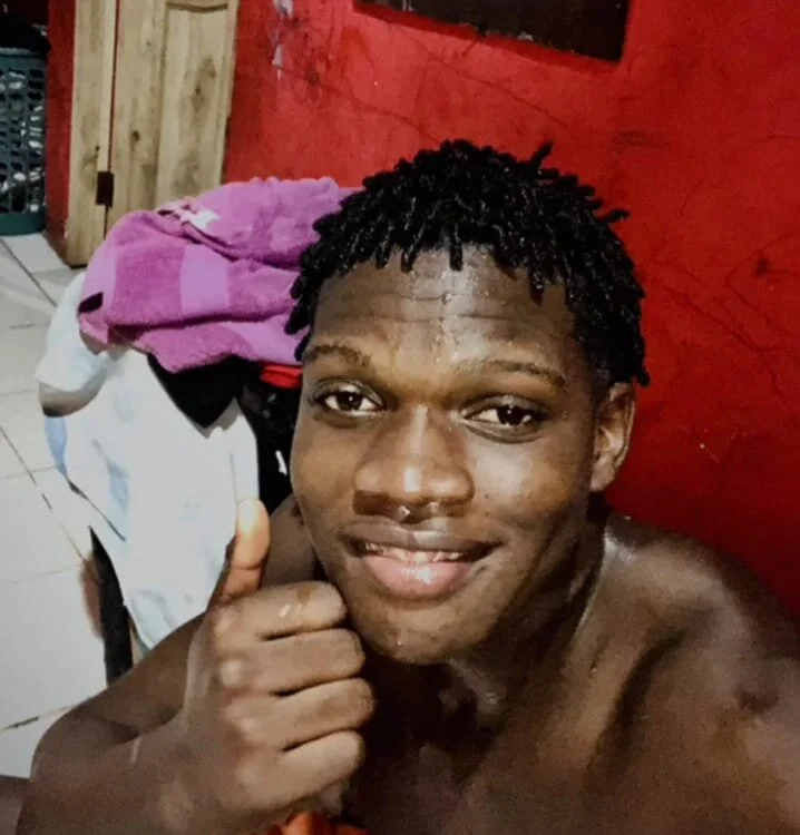 Sala de chat offline de Mandingo2000