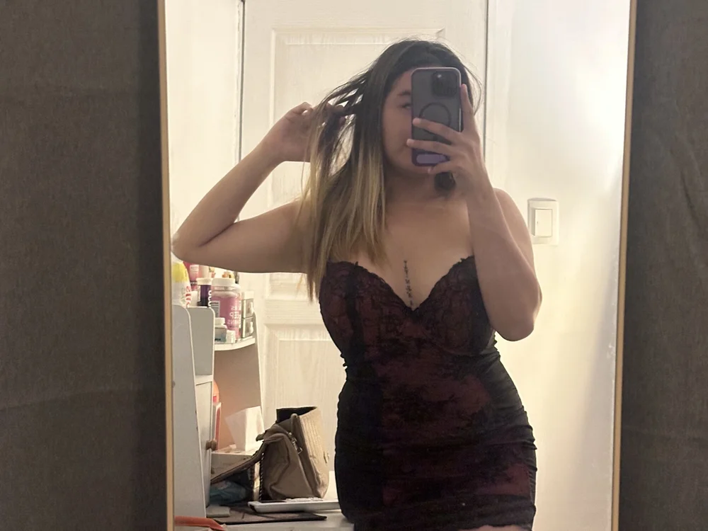 urhottestgurl's Offline Chat Room