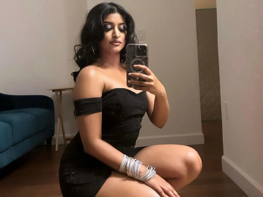 reena_12 離線 XXX 聊天