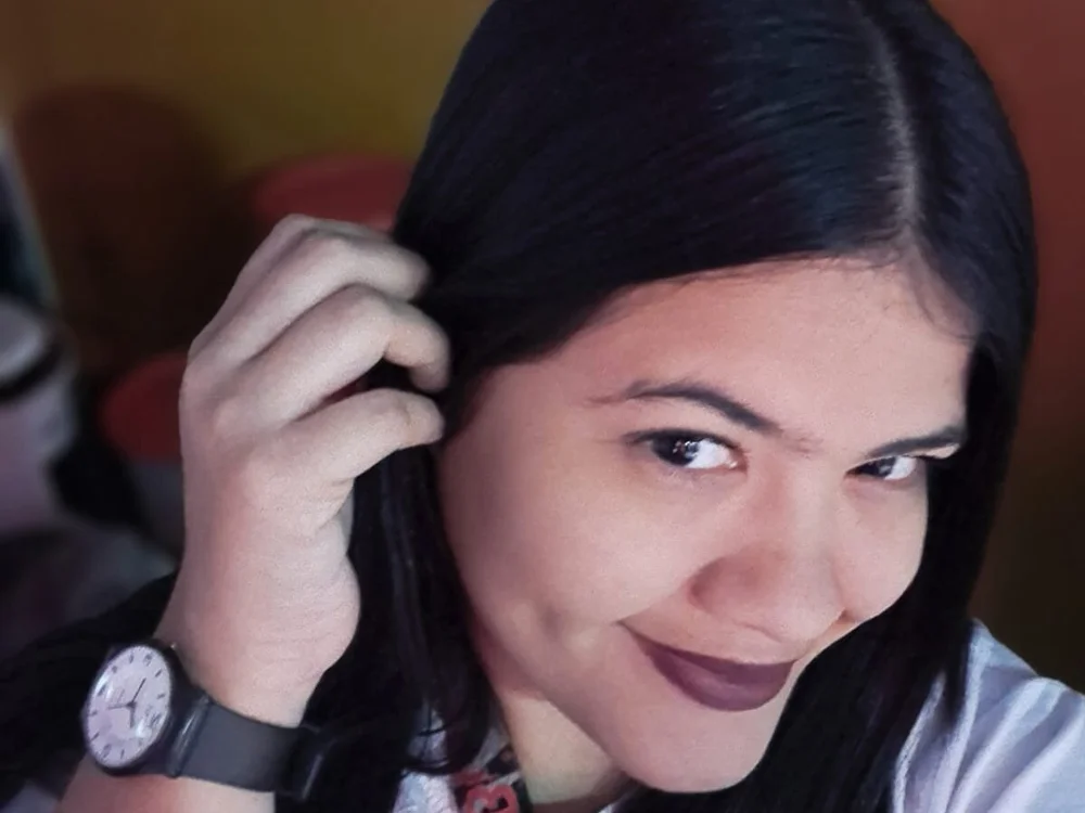 Valery_hott18 offline chatrum