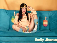 Emilyjhonson_01's webcam live show