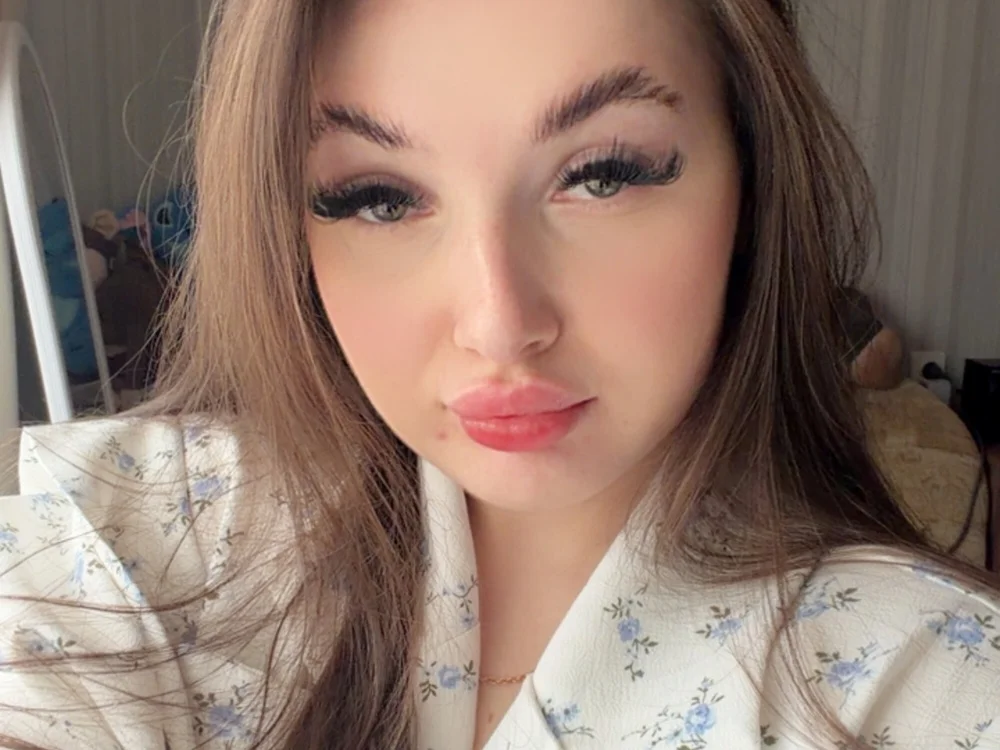 DarylCute's Offline Chat Room
