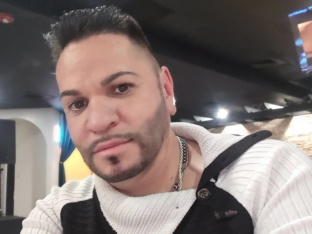 Saenzqja offline chatrum