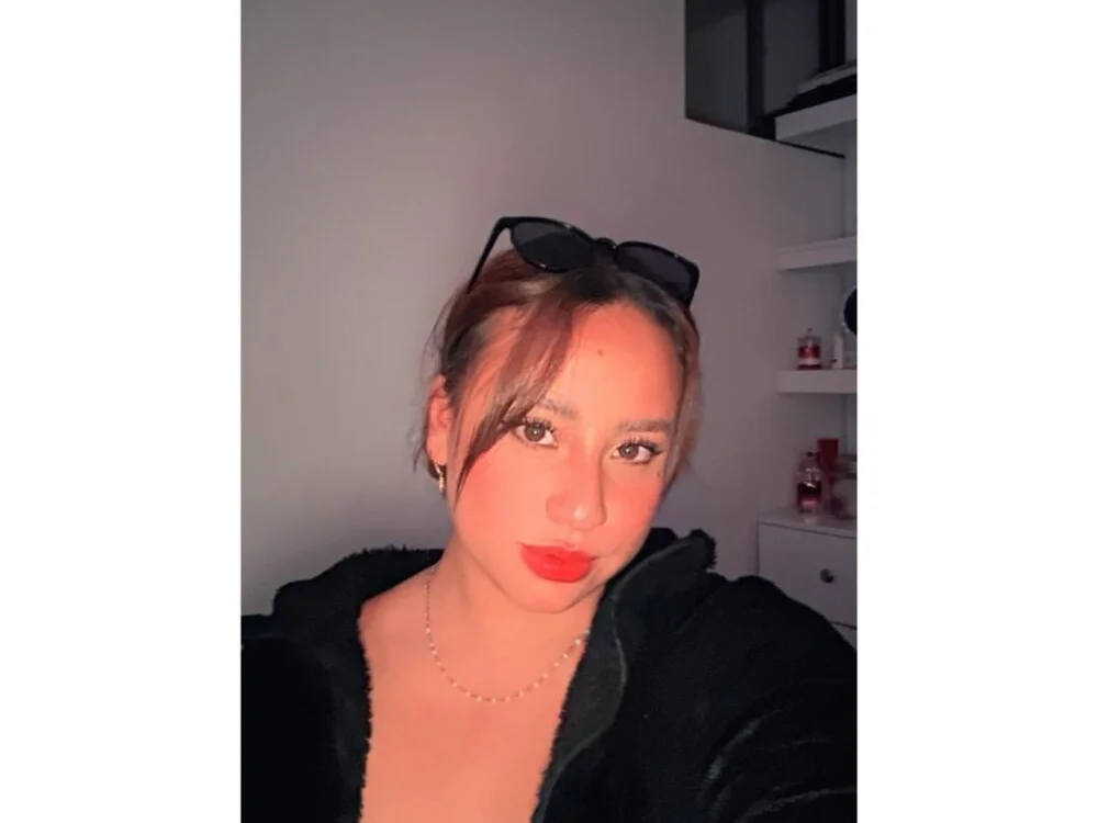 Офлайн-чат XXX brunette_beauty