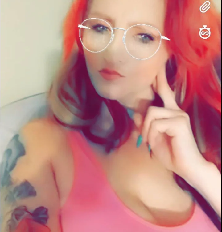 tittiesandcookie's Offline Chat Room
