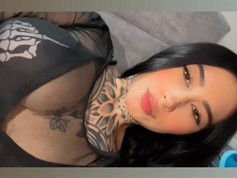 Chat +18 off-line de Erika_1911