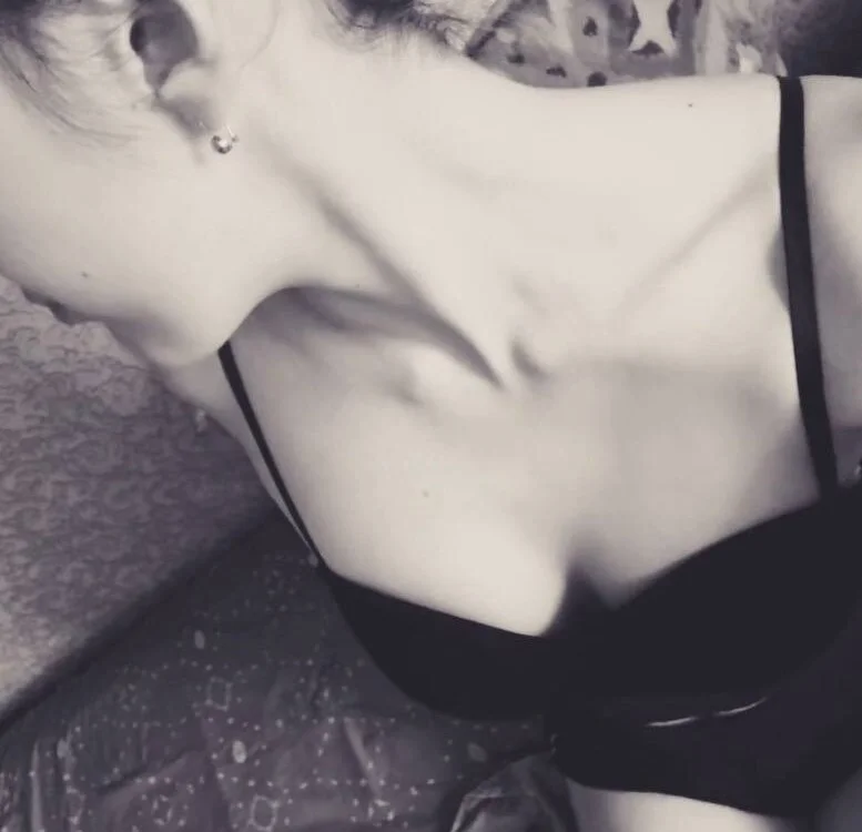 Офлайн-чат XXX IreneWaltone