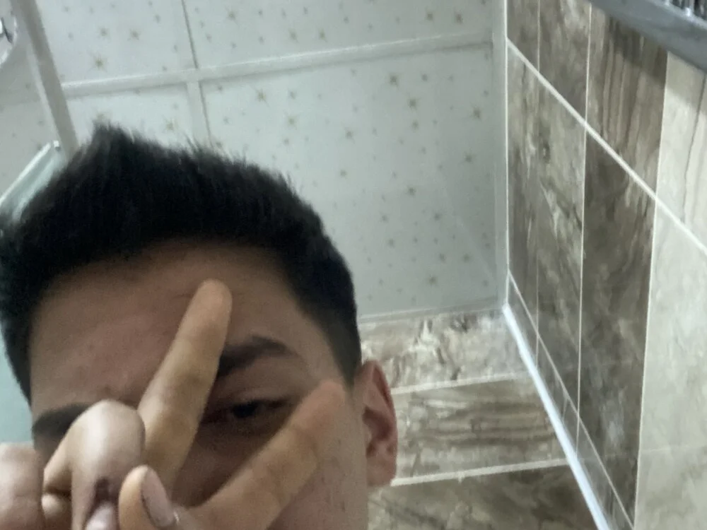 llhusolivee Offline XXX-Chat