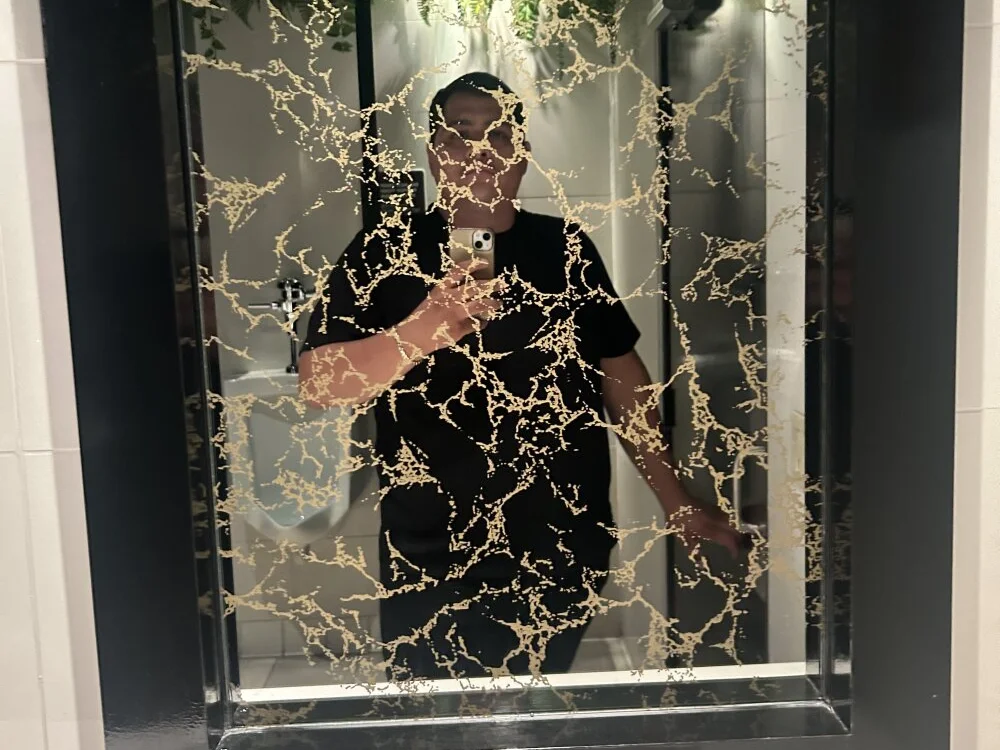 Tomas_11's Offline XXX Chat