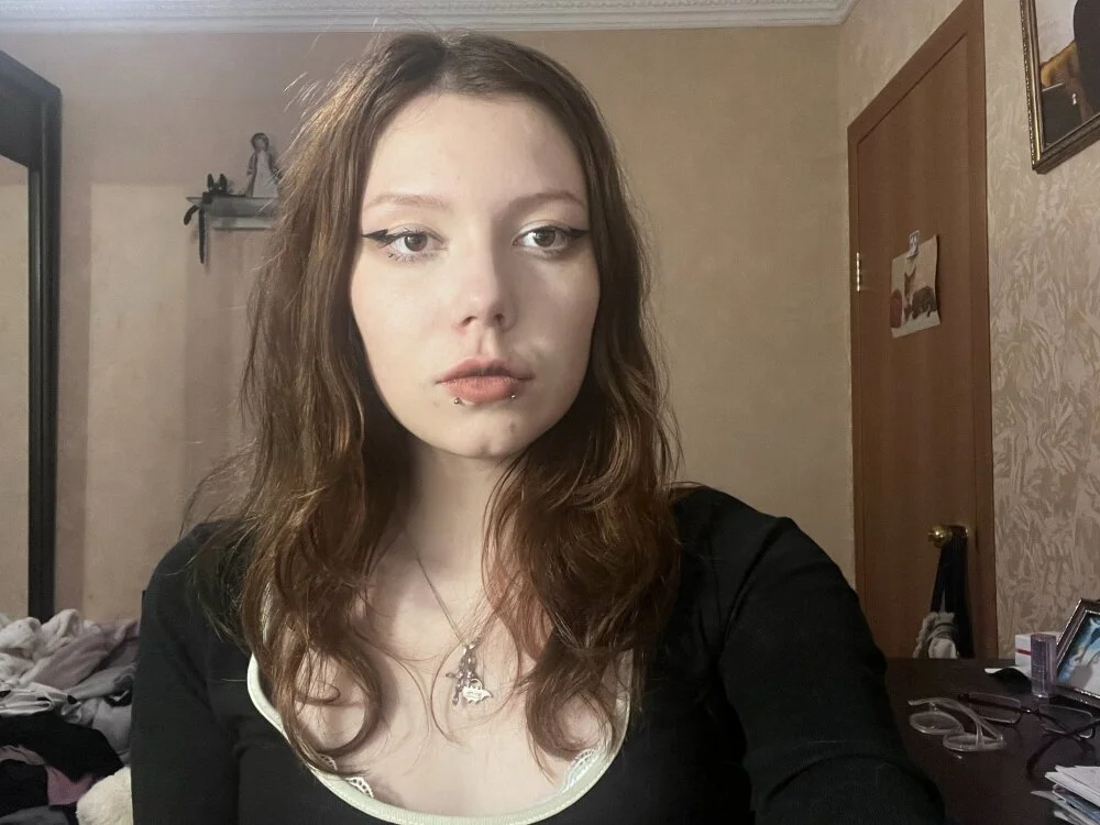 Alicewibe Chat XXX offline