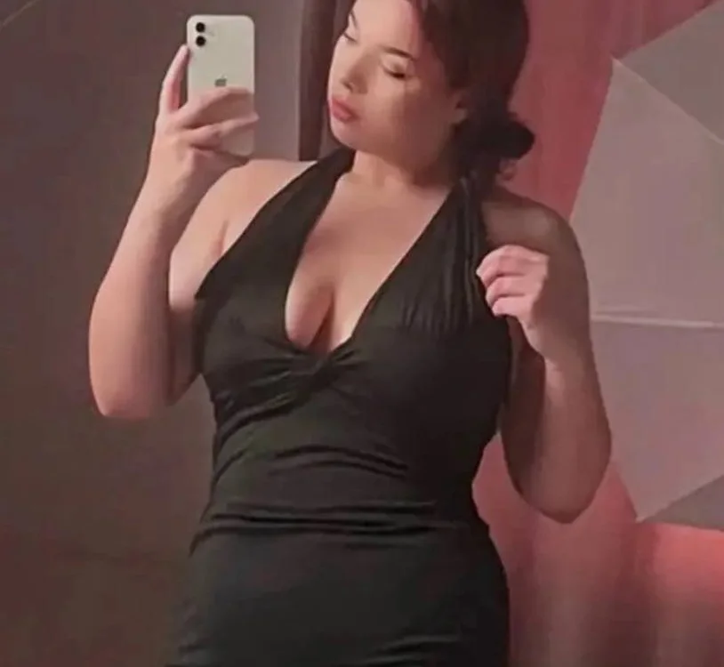 Cassie_Stephania's Offline XXX Chat