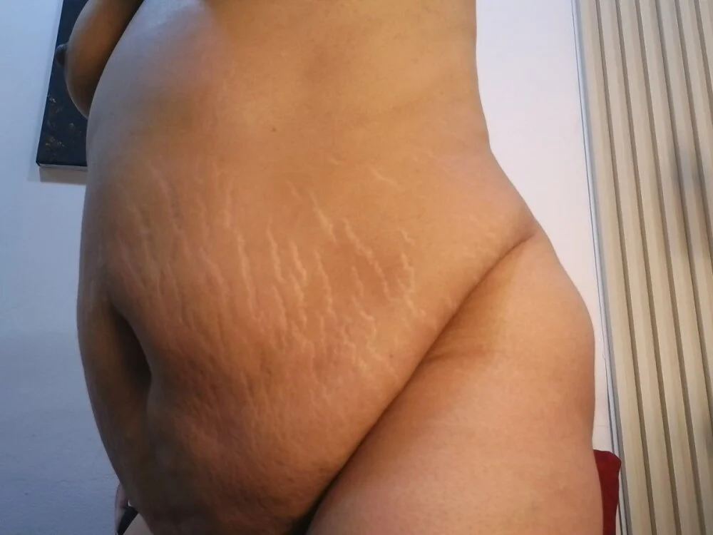 virtual_charm live XXX chat