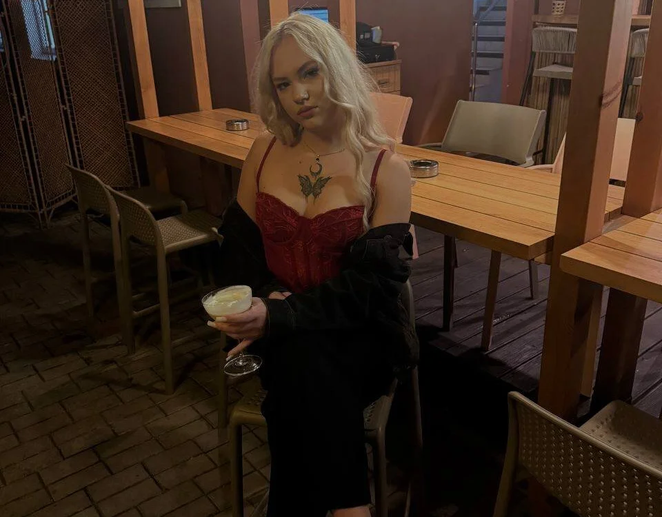 Offline XXX chat modela MidnightMuuse