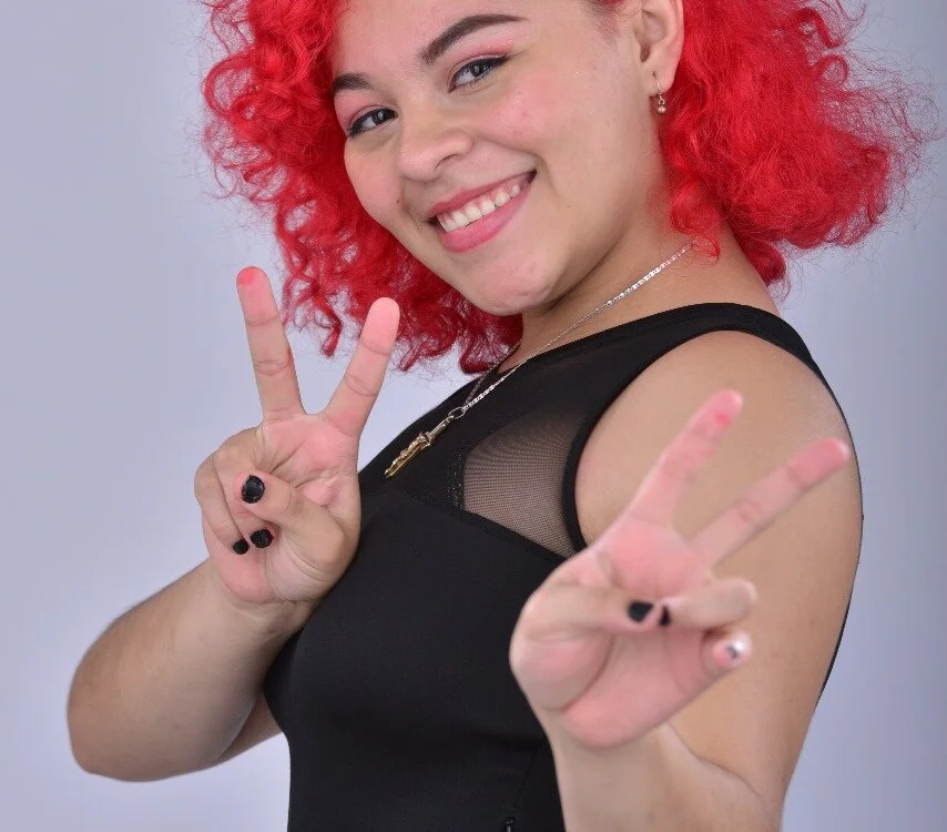 Clarisa_thompson's Offline Chat Room