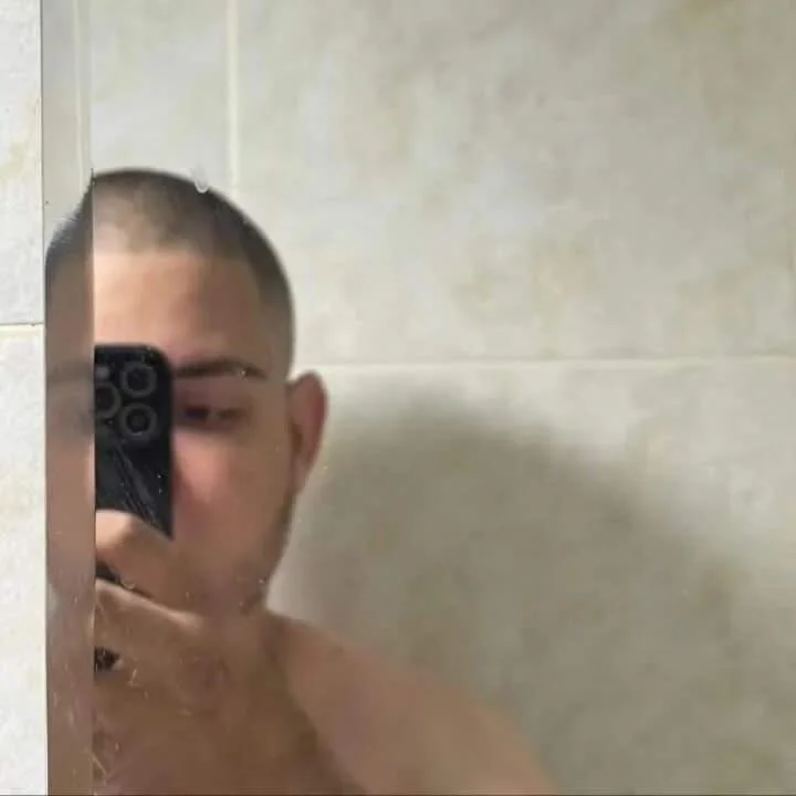 Richard_bear4's Offline XXX Chat