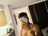 beako_strong live cam profile - MySuperHot