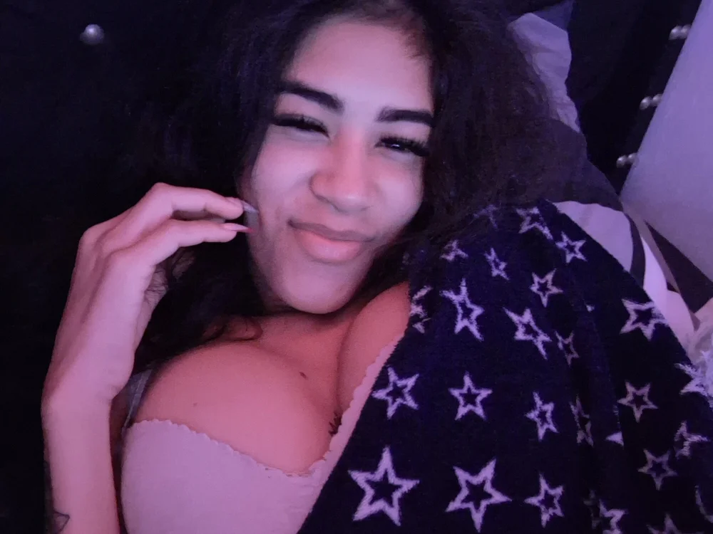 Adonaycell's Offline Chat Room