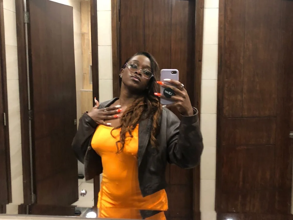 Eboneegeenie's Offline XXX Chat