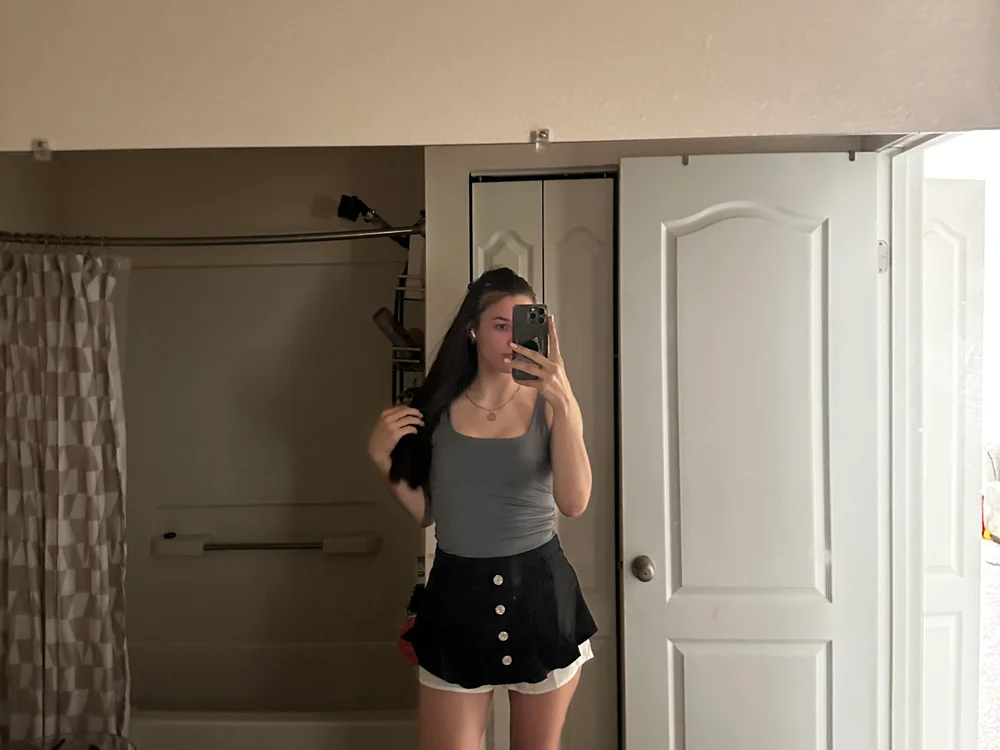NikkiXFlower Adlı Modelin Çevrimdışı Sohbet Odası