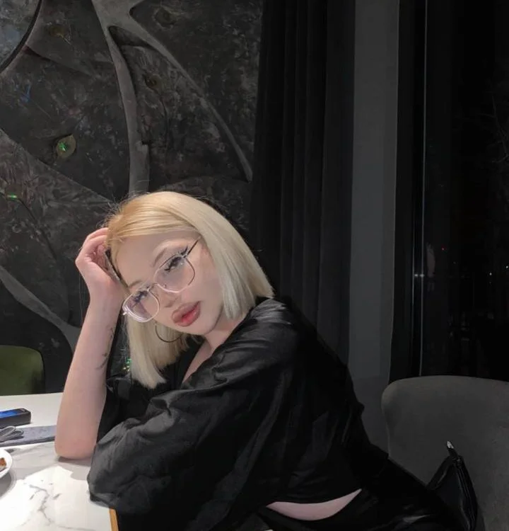 JuliaBase's Offline XXX Chat