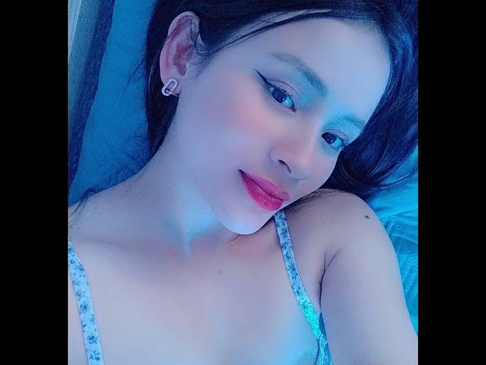 Tinyy_rose offline chatrum