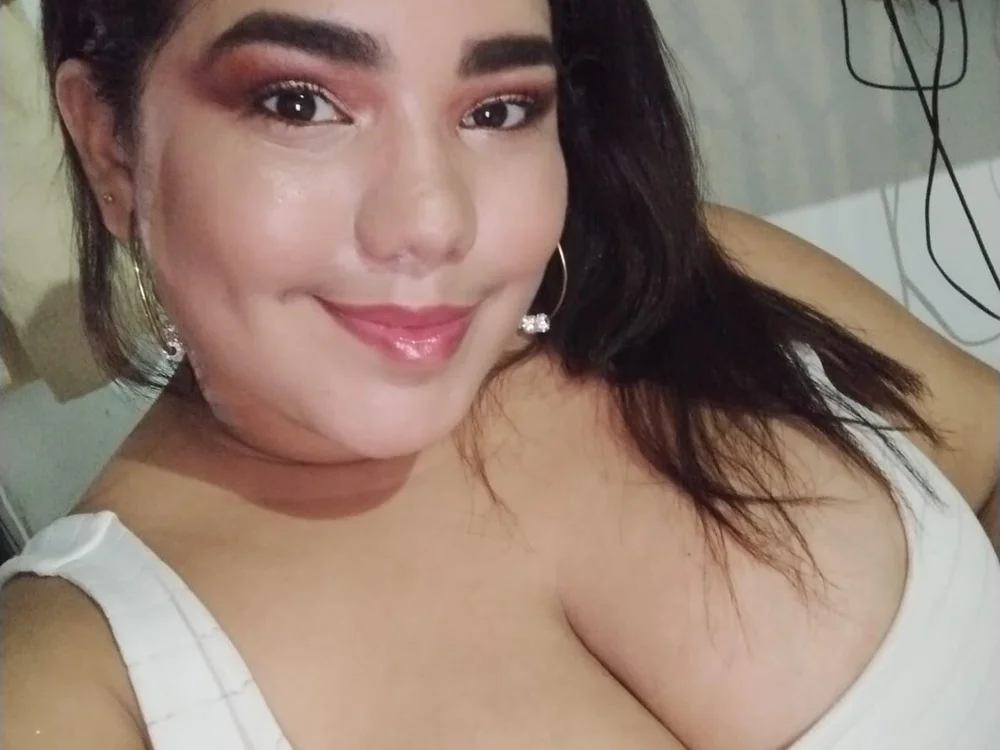 2Funnysisters' Offline XXX Chat